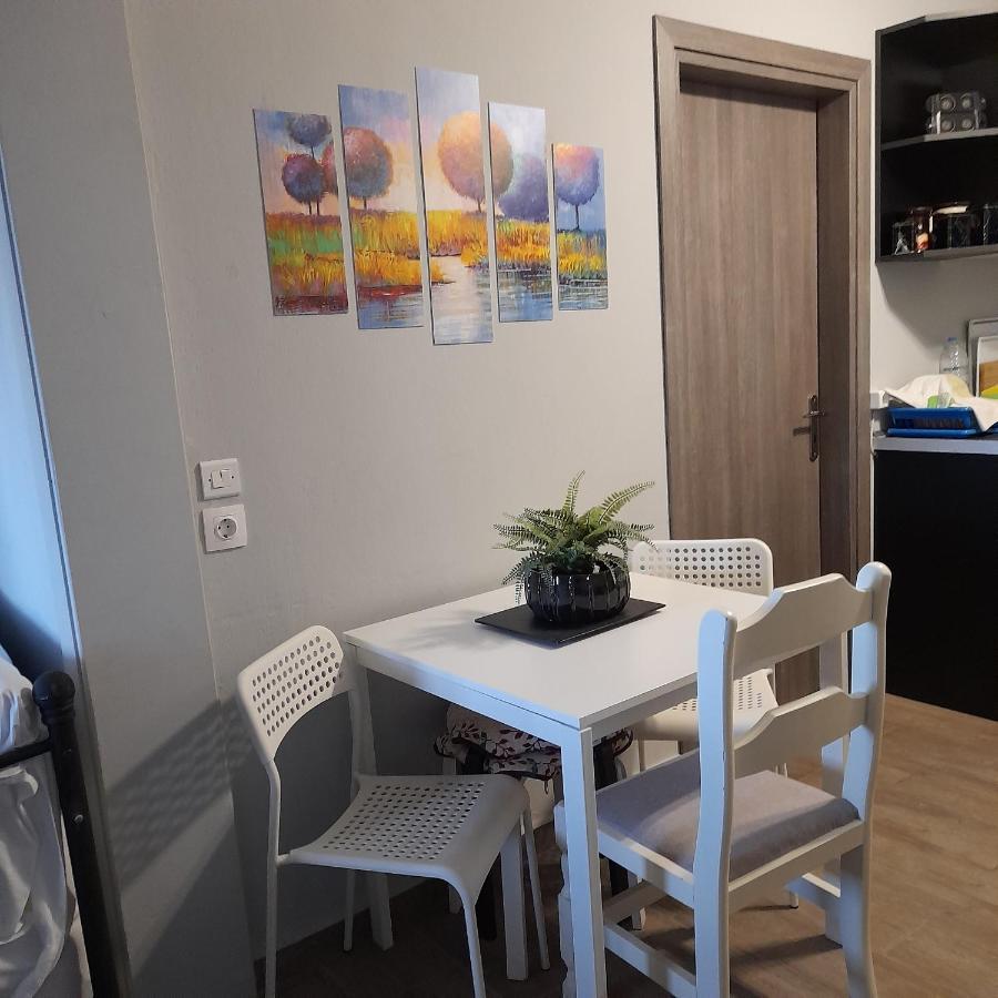 Sabbia Calda 7 Apartment Perissa  Bagian luar foto